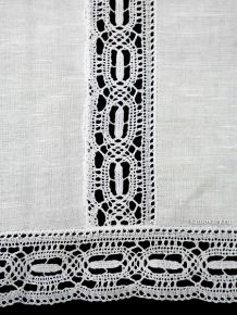 Льняная квадратная скатерть белая с белым кружевом и кружевной вышивкой (Вологодское кружево), арт. 1с-967, 150х150 Тульские самовары