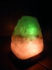 Солевая лампа Скала 3-4 кг с зеленой лампочкой Берег мечты