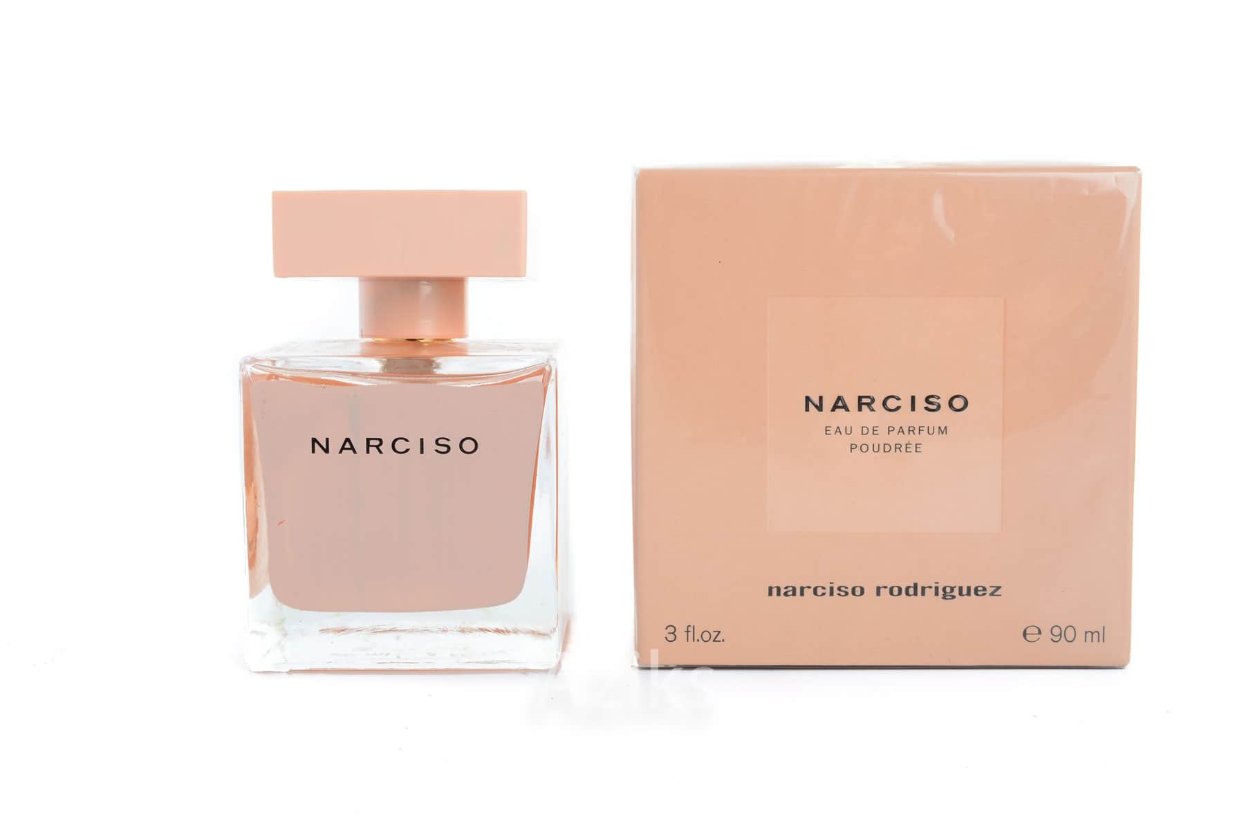 Грейс родригес. Narciso Eau de Parfum Grace. Narciso Rodriguez Narciso Grace. Парфюмерная вода Narciso Rodriguez Narciso Poudree. Нарциссо Родригес бежевый.