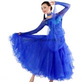 Пышное платье для бальных танцев синее с бабочками