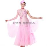Пышное платье для бальных танцев с одним рукавом нежно-розовое