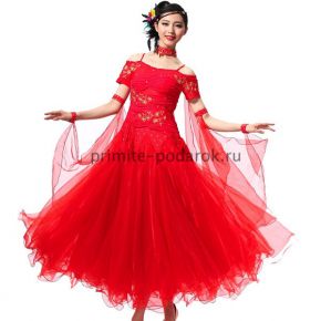 Пышное платье для бальных танцев красное